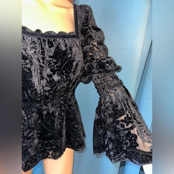 Jawbreaker low square neck smocked waist, smocked bell sleeves, velvet/mesh top - Picture 5 of 11